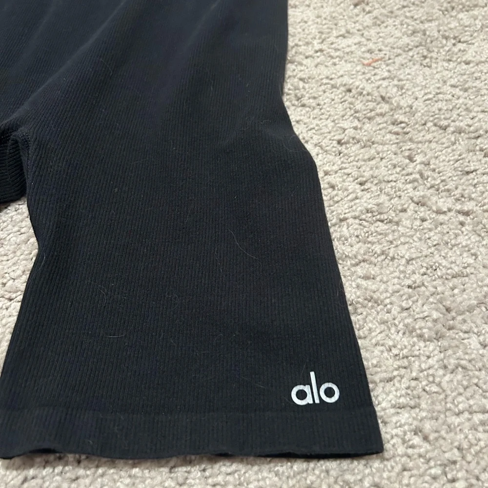 Alo Yoga Seamless Ribbed Mellow Romper Onesie in Black Size Large NWOT